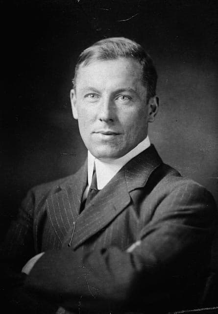Portrait de Robert W. Service